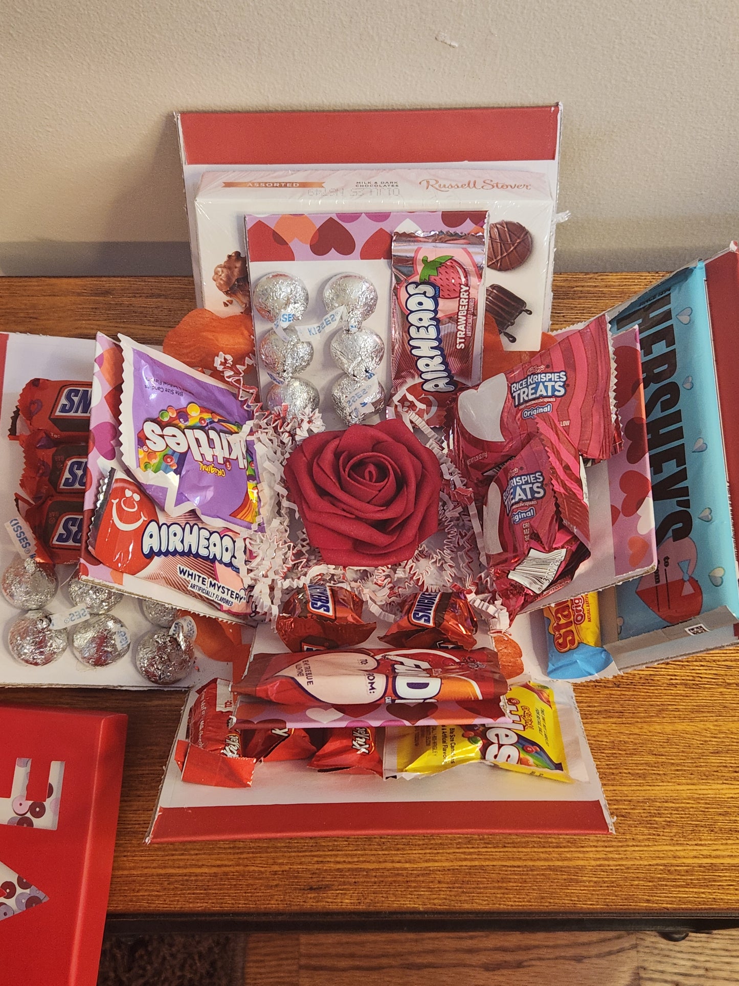 Exploding Candy Box with Pink Rose